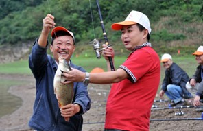 热烈庆祝某某某农场网站正式上线！