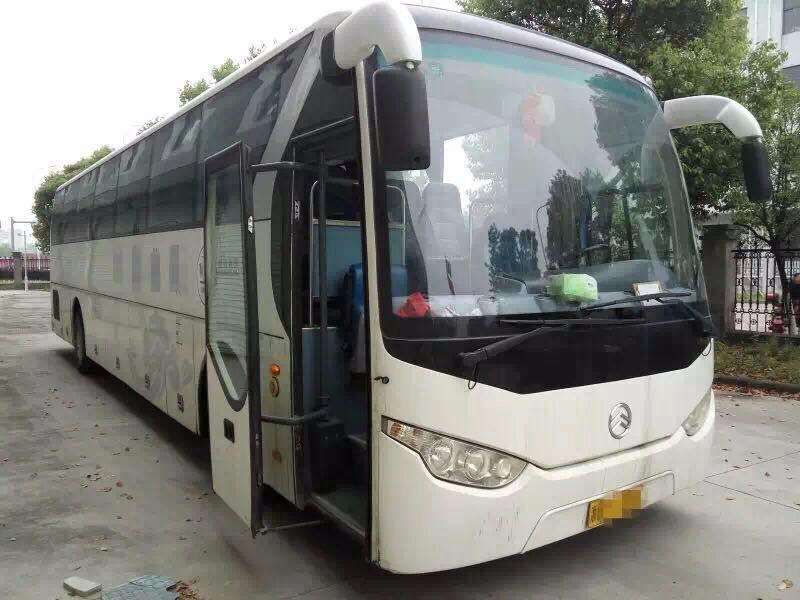 55座大巴